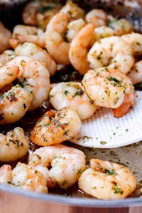 Minute Lemon Garlic Shrimp: Restaurant-Worthy Flavor at Home